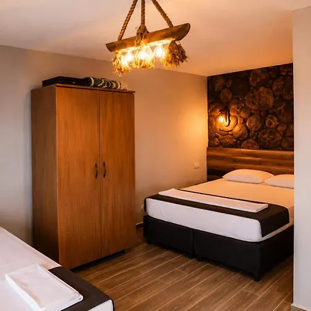 Hotel Assos 3*